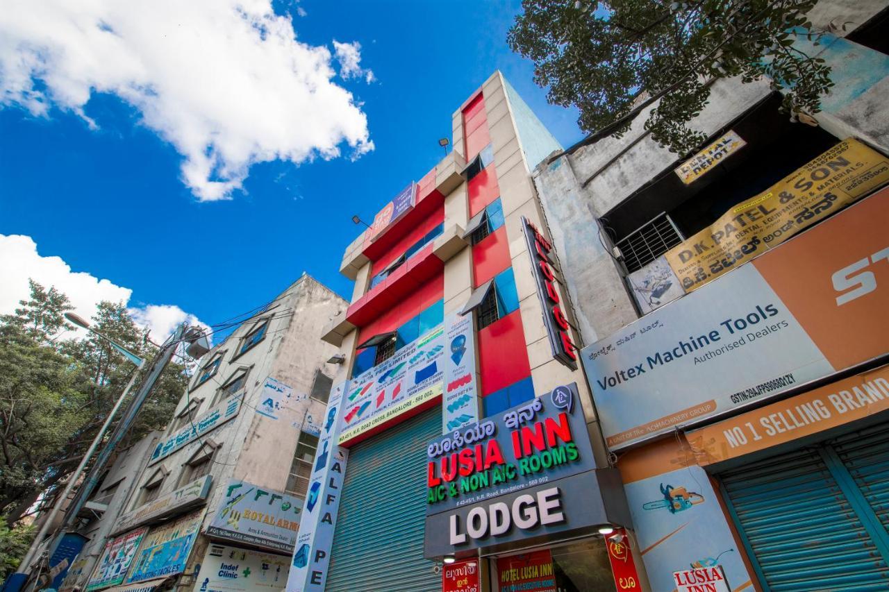 Lusia Inn Bangalore Bagian luar foto